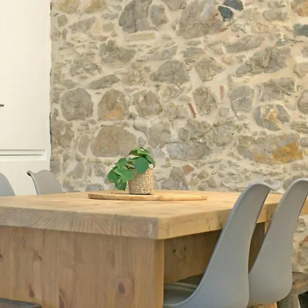 Luxury 8p Town House In Center Lescala 50m *