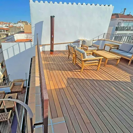 Luxury 8p Town House In Center Lescala 50m Holiday home