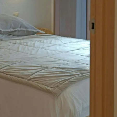 Luxury 8p Town House In Center Lescala 50m Holiday home *