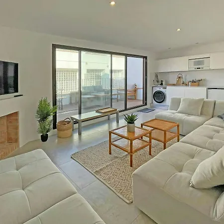 Luxury 8p Town House In Center Lescala 50m L'Escala